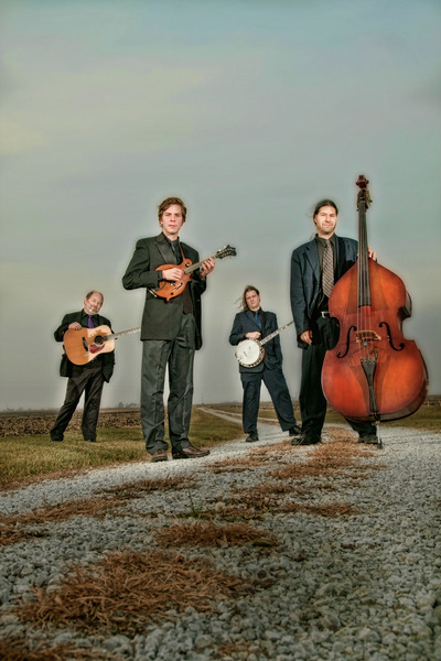 Henhouse Prowlers announce Thanksgiving benefit in Chicago