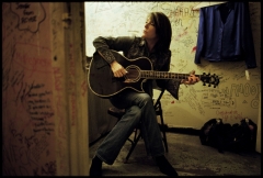 Kathy Mattea Signs To Sugar Hill Records