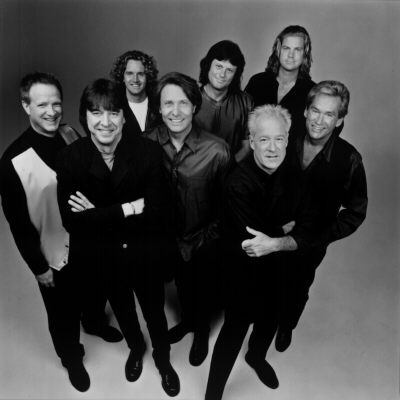 Chicago Launches Summer Tour With Doobie Brothers