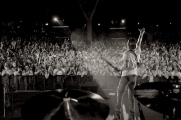 Dierks Bentley's "Cold Cans" College Tour – Party to Remember
