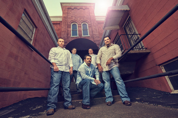 Dave Adkins & Republik Steele Head To Nashville With New Album