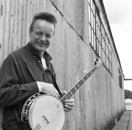 Danny Barnes Awarded The 2015 Steve Martin Prize for Excellence in Banjo and Bluegrass