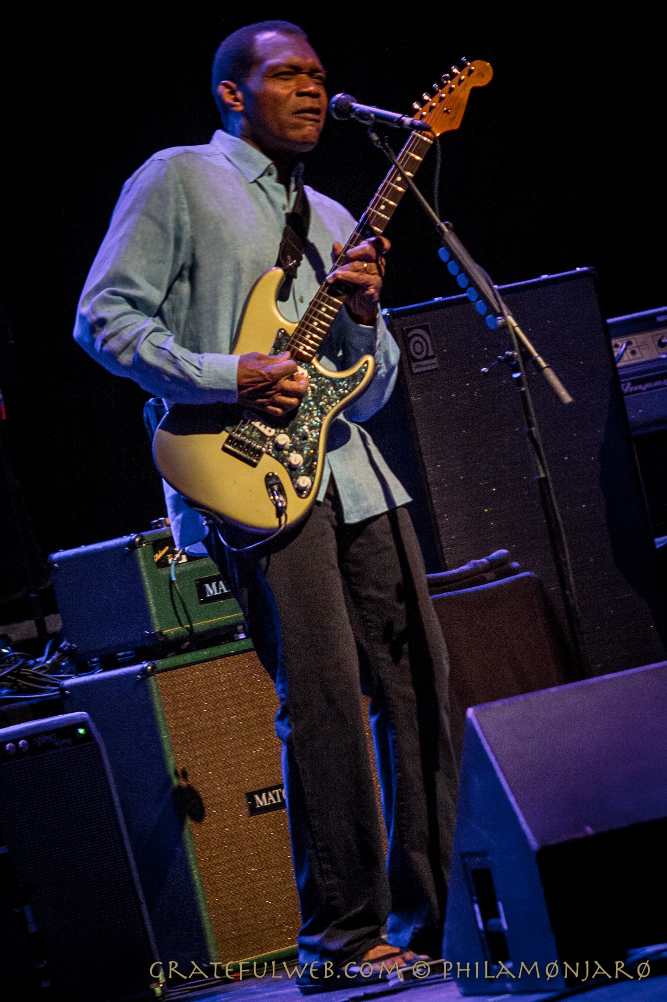 Robert Cray Live in Beverly Hills, California