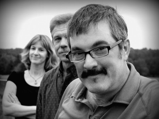Larry Keel Brings New Album Experienced On the Road