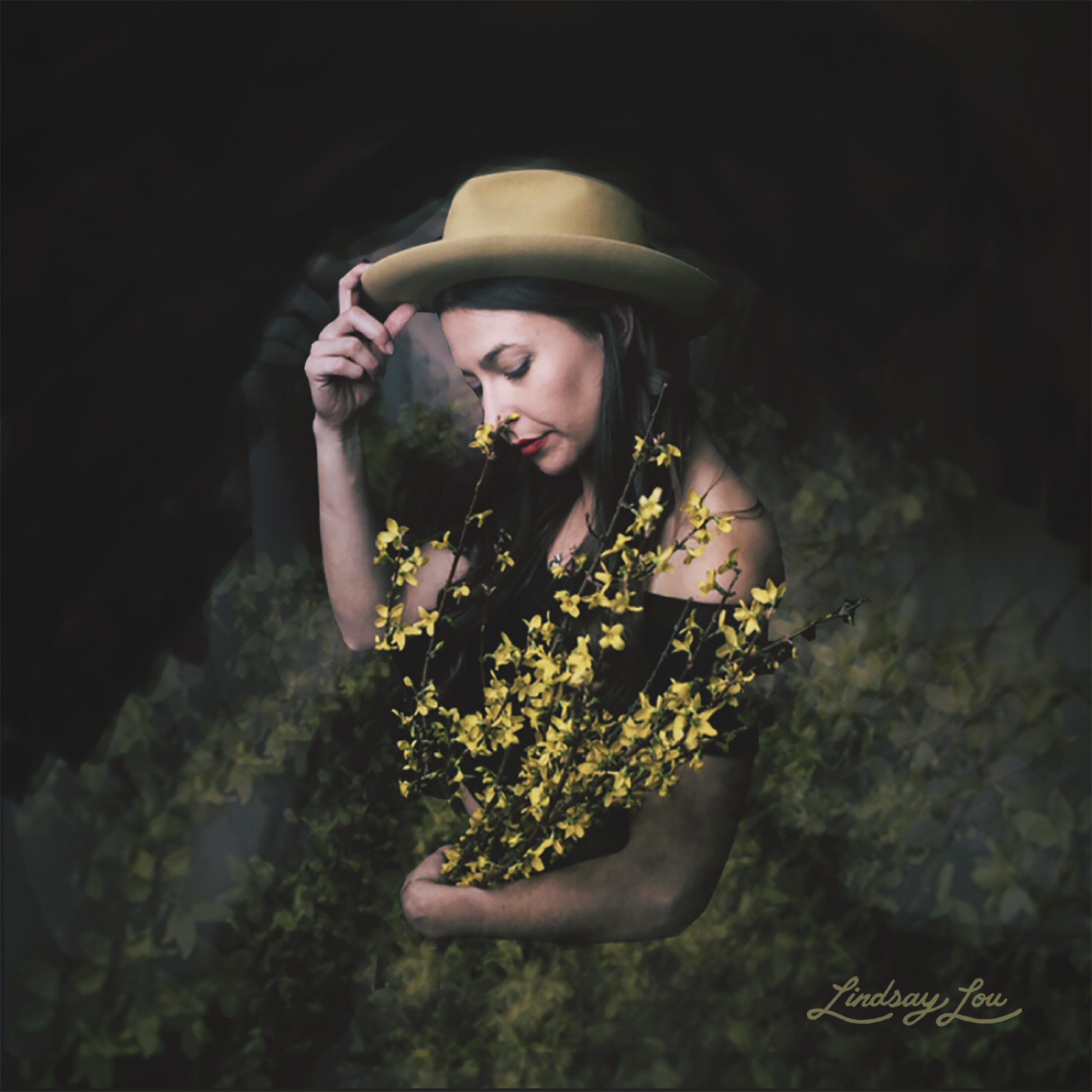 Lindsay Lou Releases New Song "Ready"