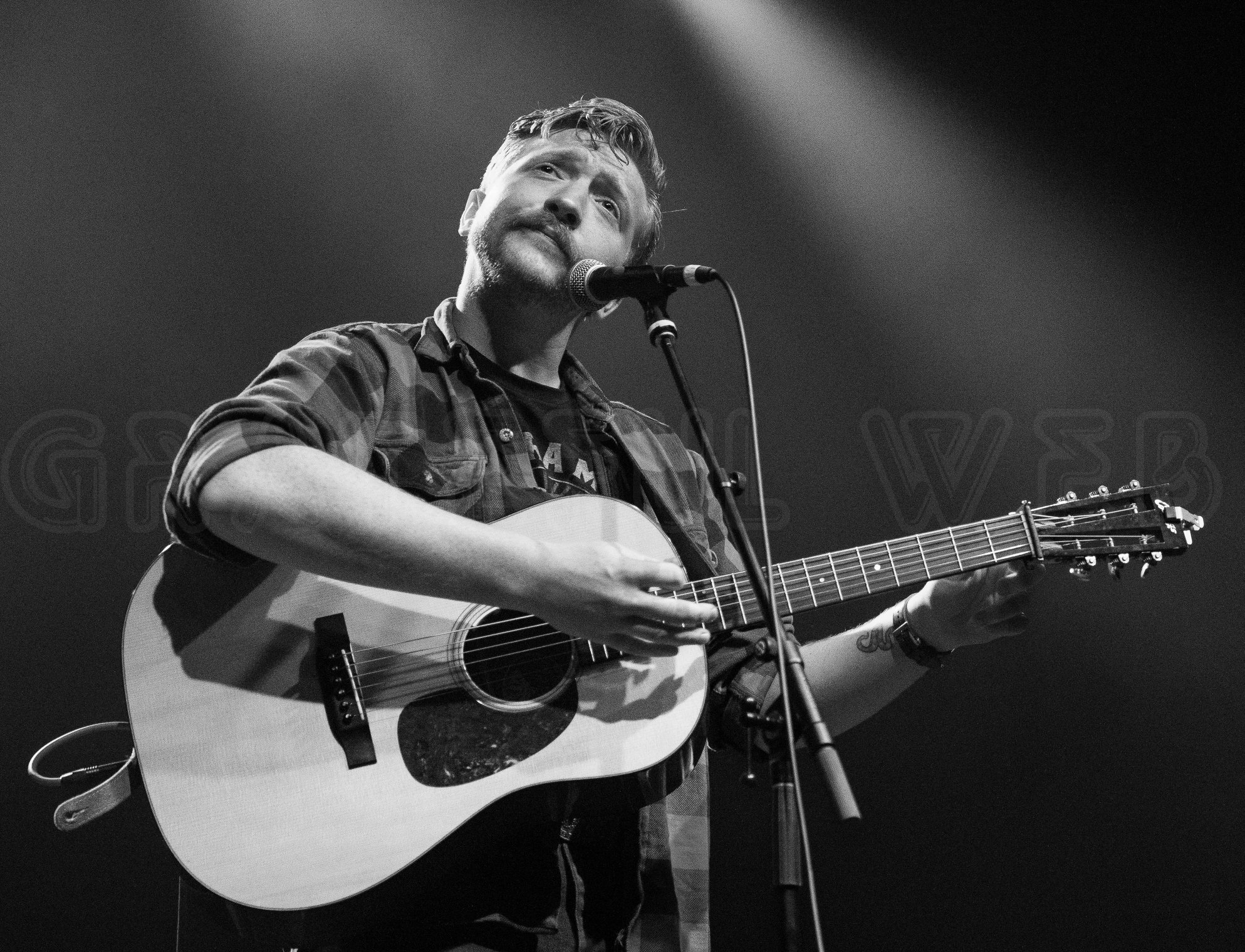 Tyler Childers performs on "CBS This Morning"