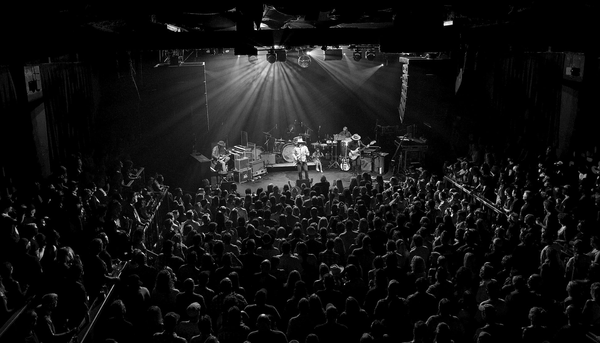 Lukas Nelson & Promise of the Real confirm extensive headline tour this fall