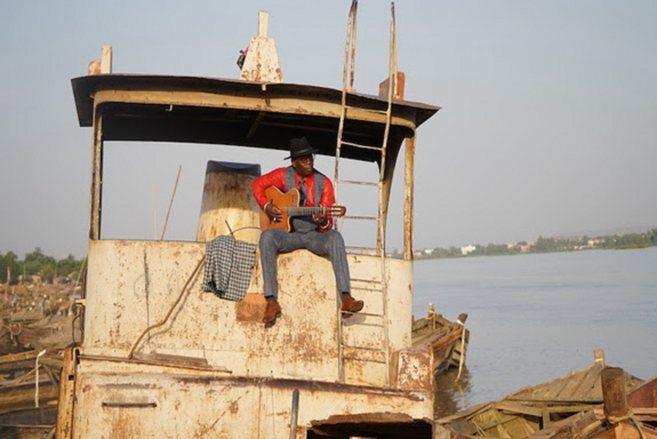Vieux Farka Touré's new album "Les Racines" out today