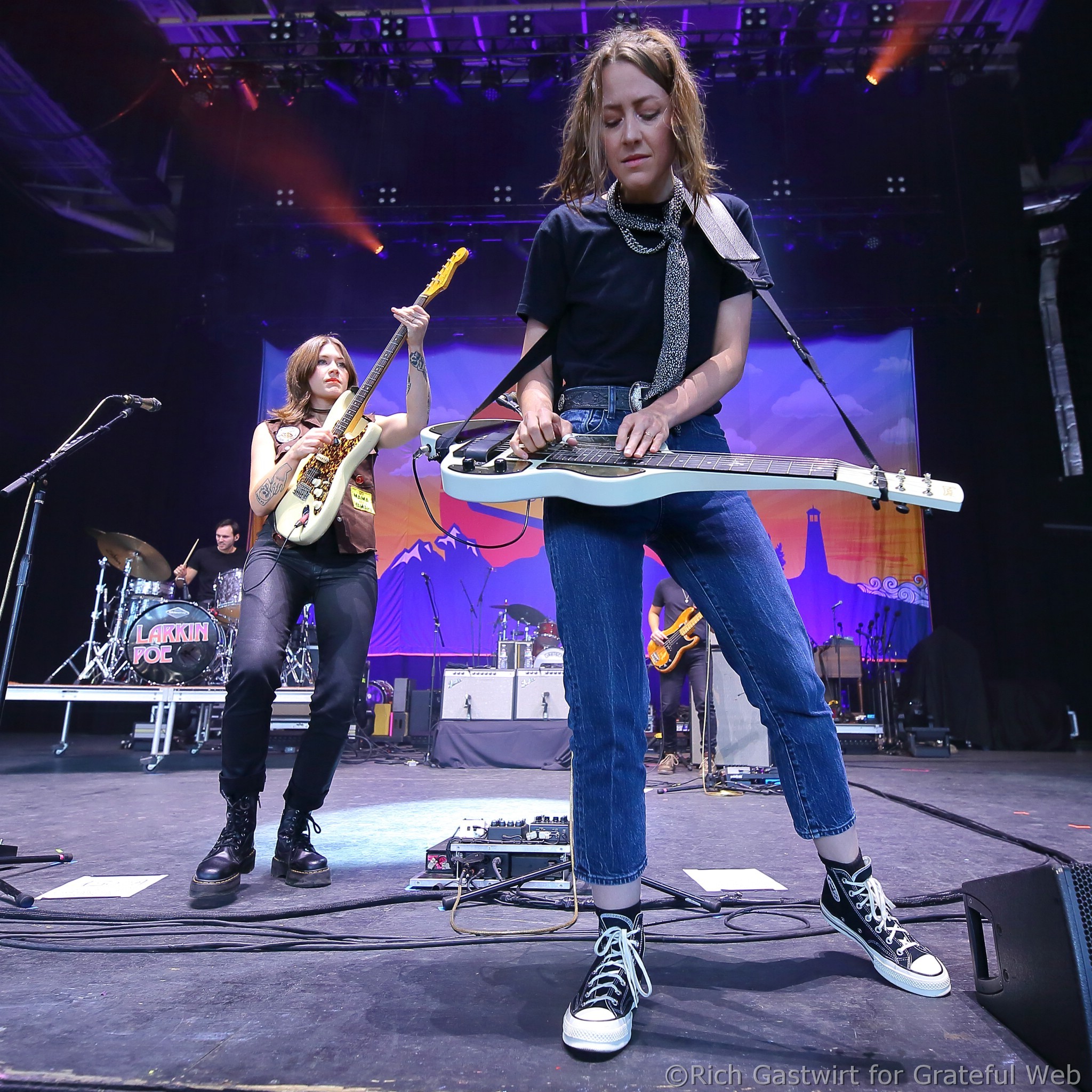 Larkin Poe | Outlaw Festival | 9/16/22