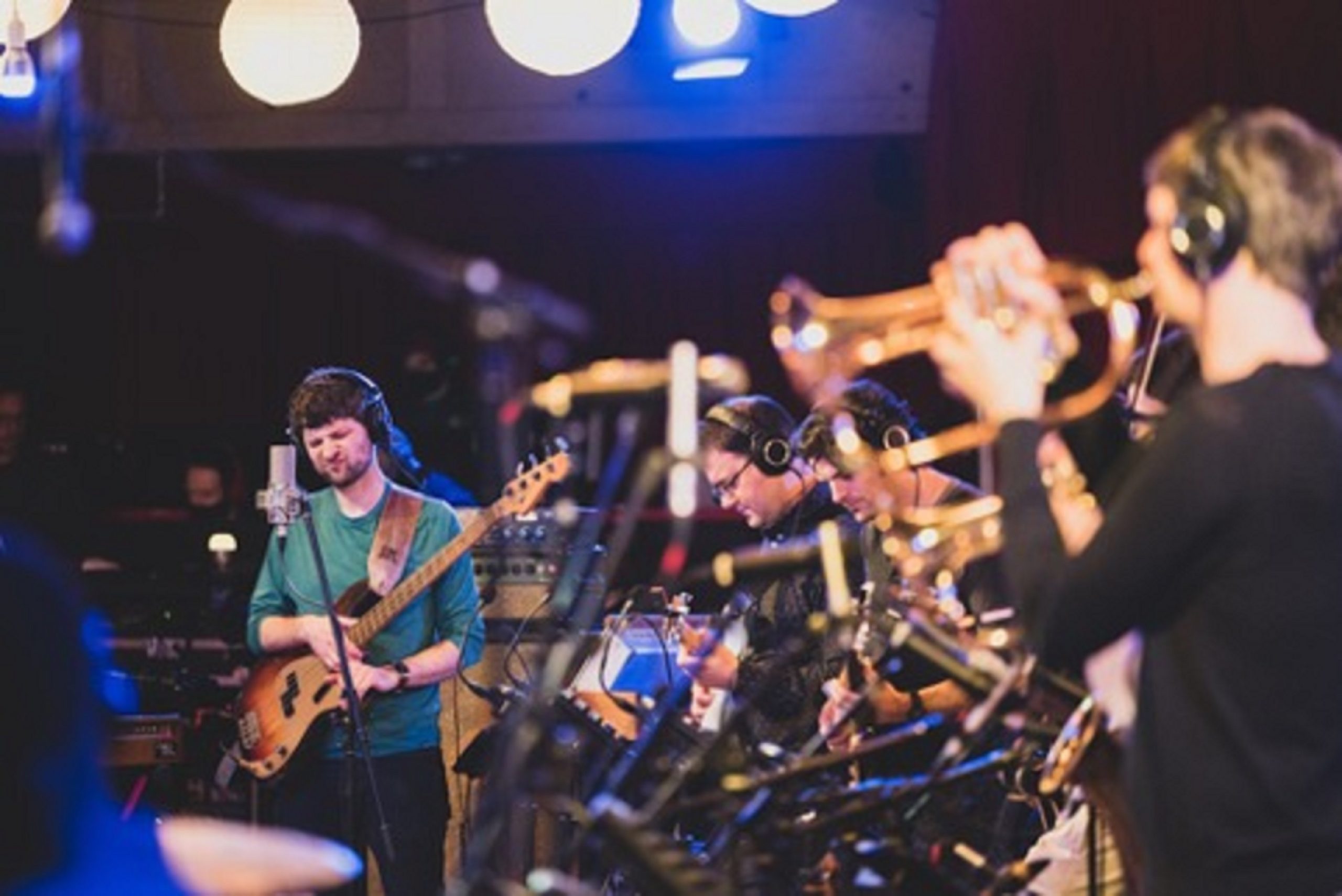 Snarky Puppy premieres new single "Belmont"