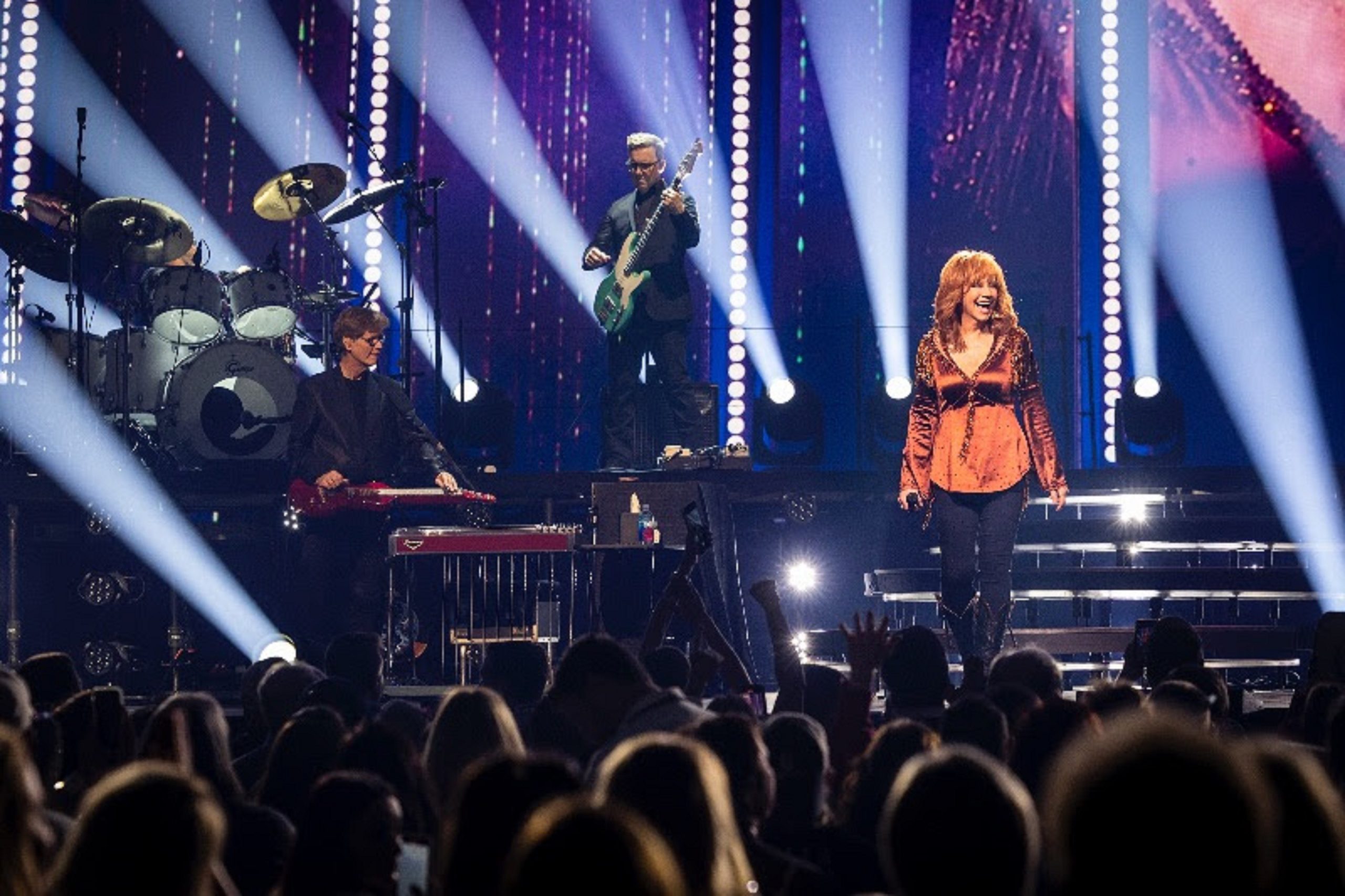 Reba McEntire Kicks Off Tour