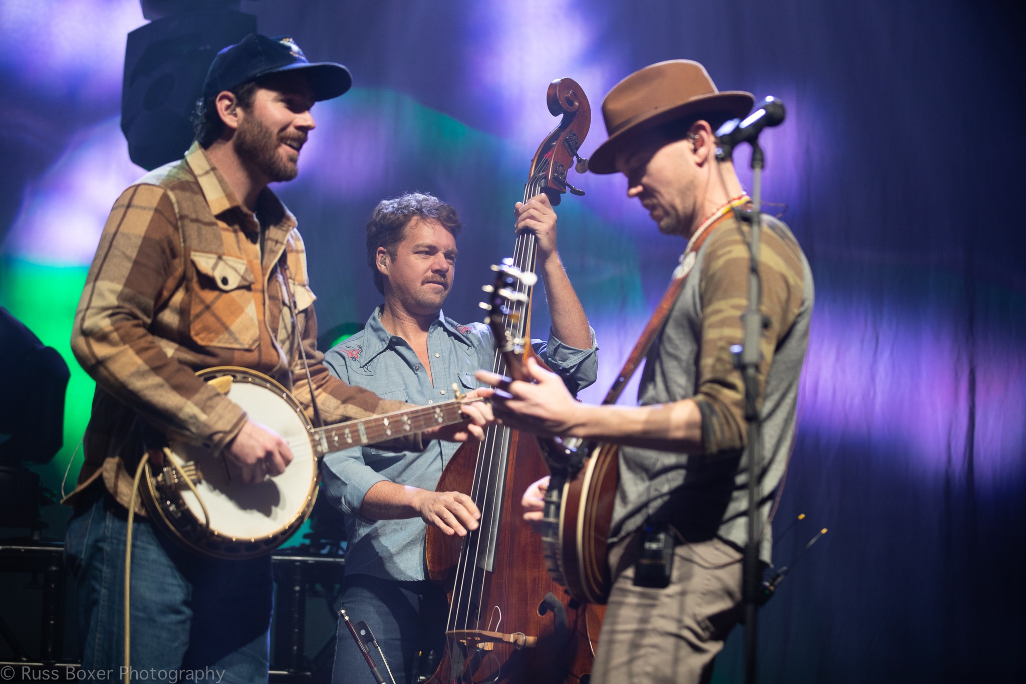 Infamous Stringdusters w/ Armchair Boogie | The Vic Theatre | 11/18/22
