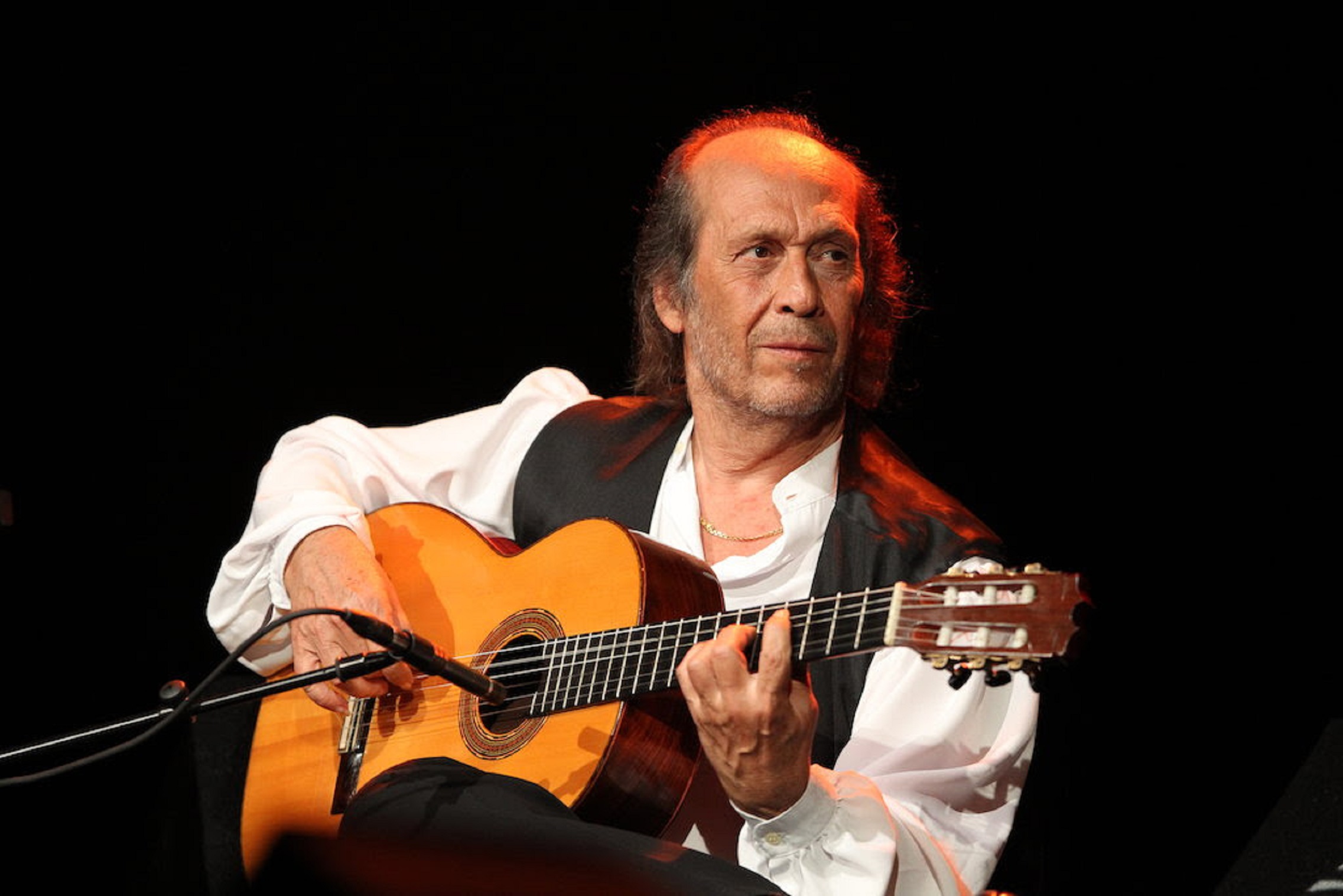 PACO DE LUCÍA “Buana Buana King Kong” ~ Live Video From 1984 Jazz Festival Performance