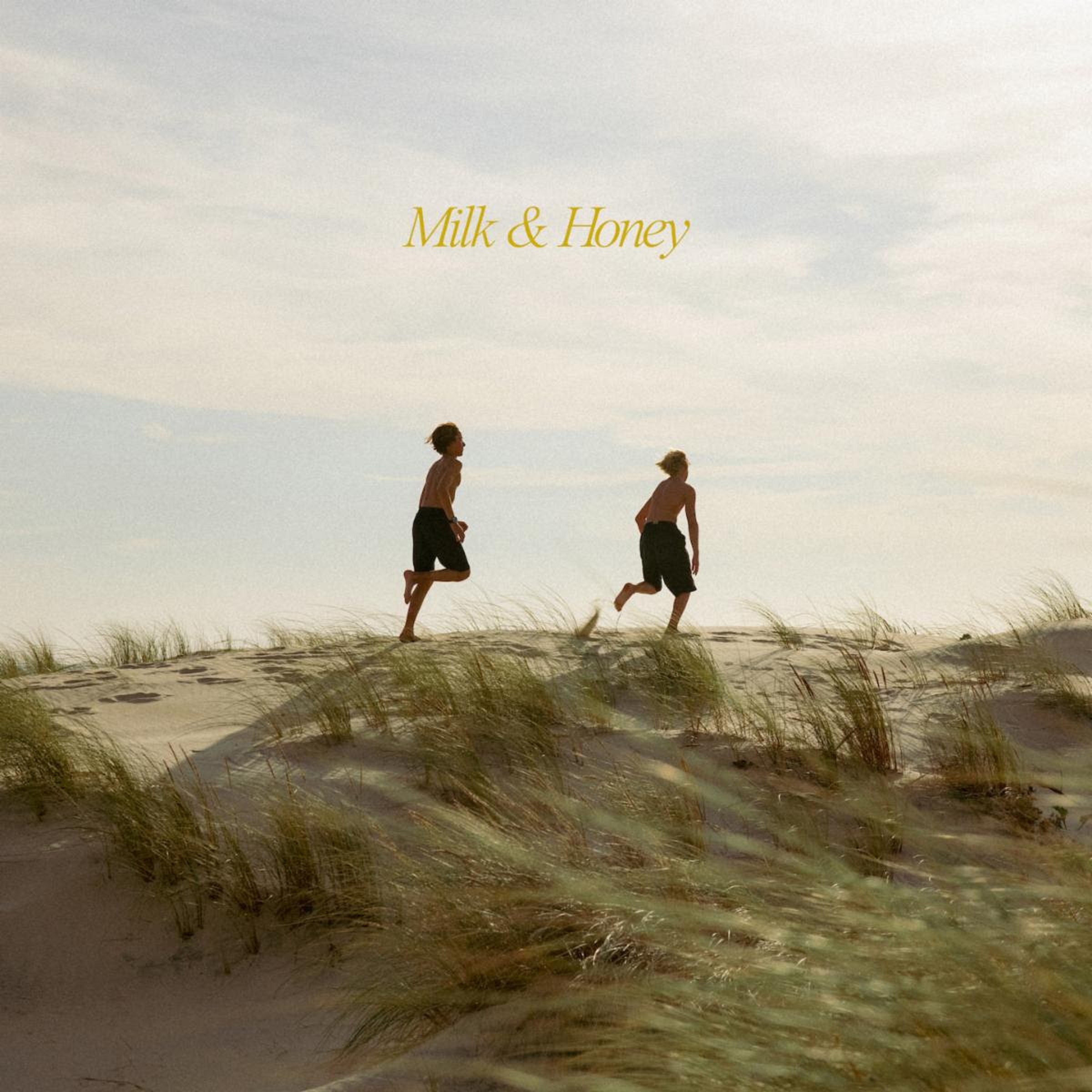 HOLLOW COVES CELEBRATE FRESH PERSPECTIVES AND RISING ABOVE THE RAT RACE ON NEW SINGLE “MILK & HONEY”