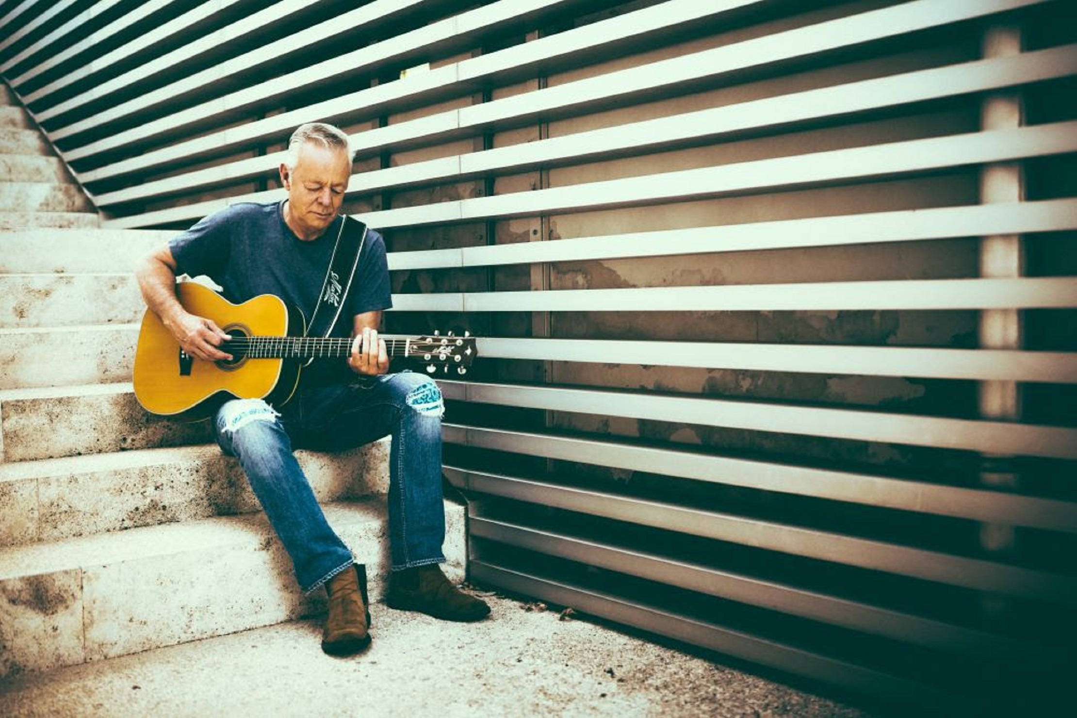 2024 Grammy-Nominated TOMMY EMMANUEL Lights Up New Year With UK + US Tour Dates and National Guitar Museum Honor