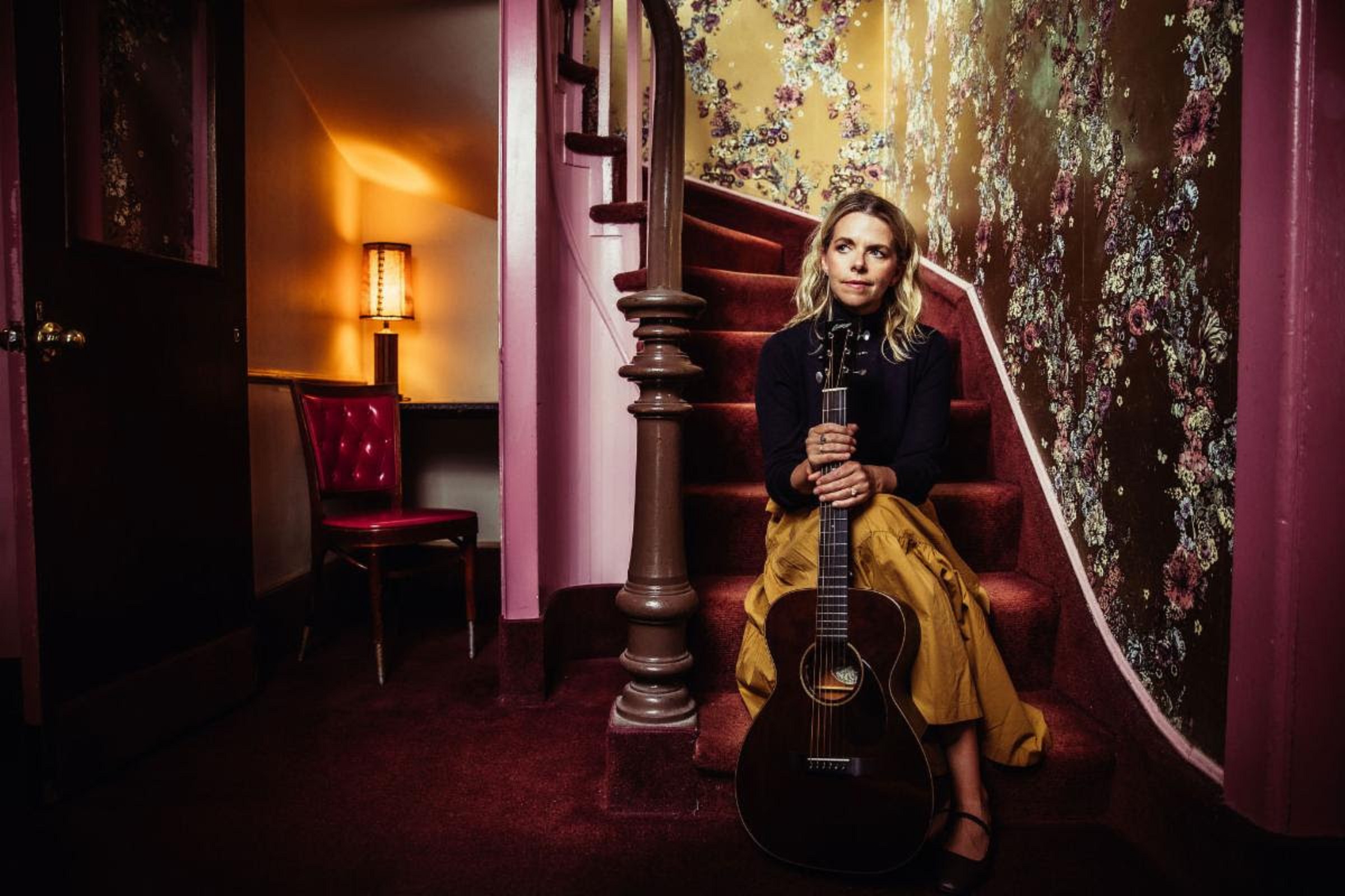 Aoife O'Donovan Meditates on Multigenerational Fight for Women's Rights on "Daughters"