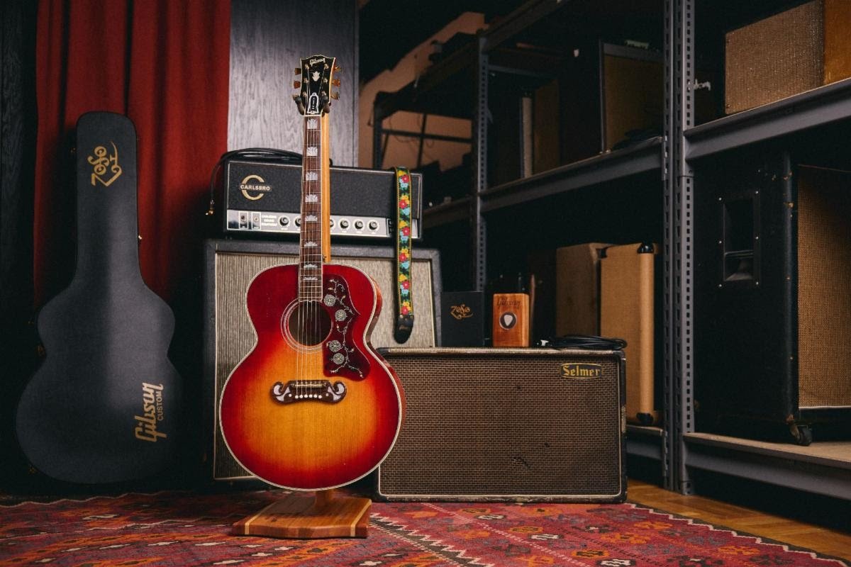 Jimmy Page 1964 SJ-200 Collector's Edition from Gibson Custom