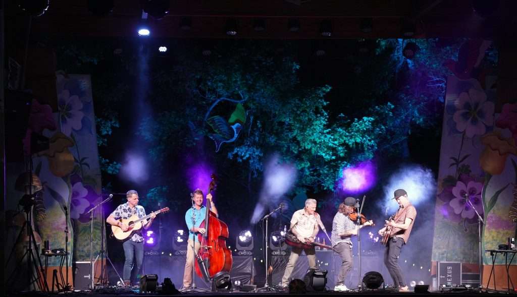 The Infamous Stringdusters