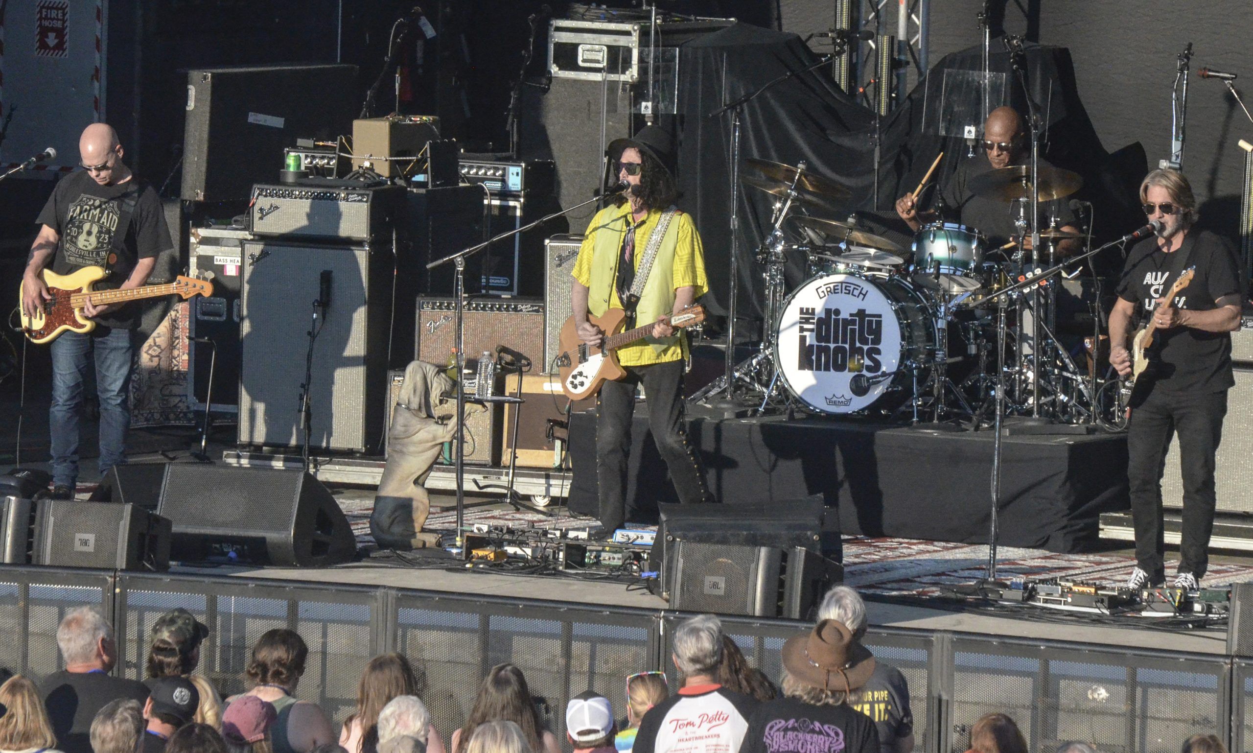 Mike Campbell & The Dirty Knobs performing 